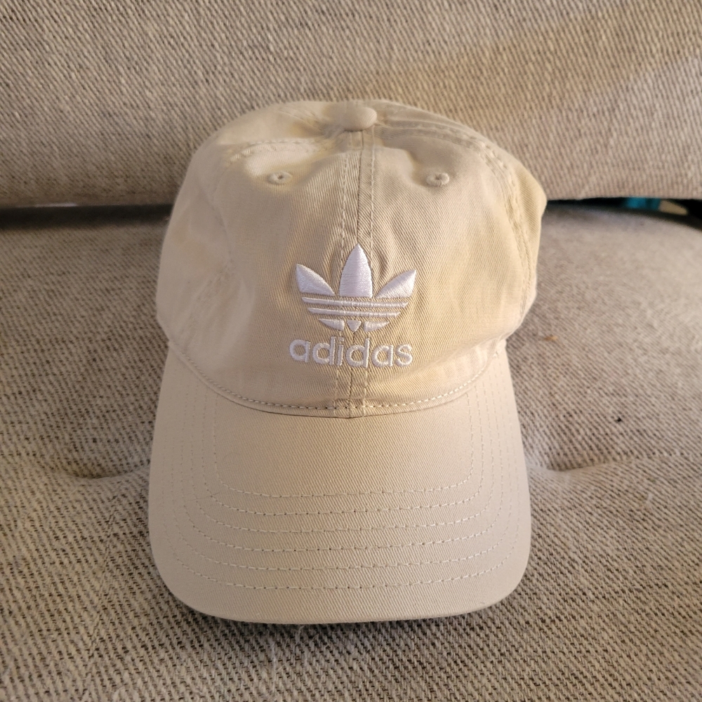 New without tags Women's adidas Hat
